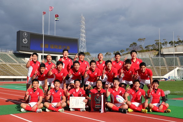 優勝は福岡県代表。県内九つのラグビースクール・クラブから選手が集まった