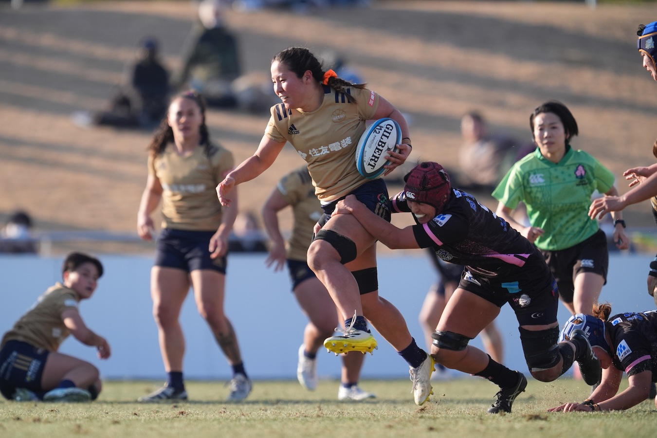 【全国女子選手権・準決勝】関西王者のPEARLSがYOKOHAMA TKMを制し決勝進出。後半3連続トライで突き放す。