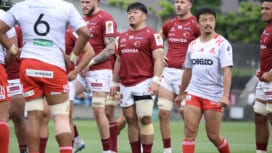 膝と肩が効いた。ブレイブルーパスの木村星南がスクラムと防御で奮闘。