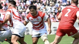 日本代表デビュー戦でフル出場の紙森陽太は「メンタル」と「低さ」が「武器」。