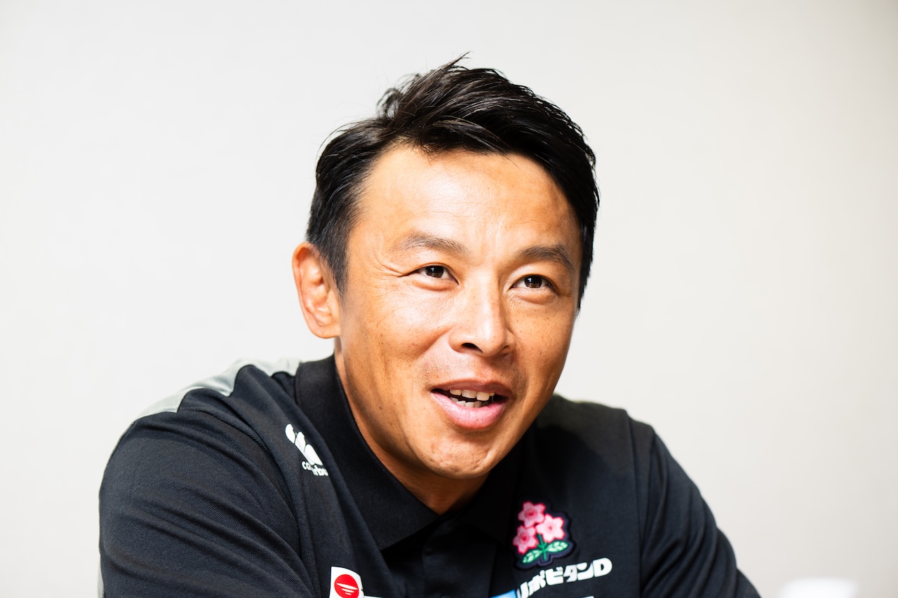 鈴木貴士男女7人制コーチングディレクターが8月末で退任。クボタスピアーズ船橋・東京ベイの育成マネージャーに転身。