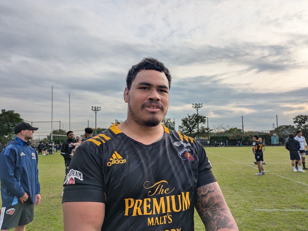 フランス帰りのテビタ・タタフは「また桜のジャージーを」。代表復帰へ意欲。