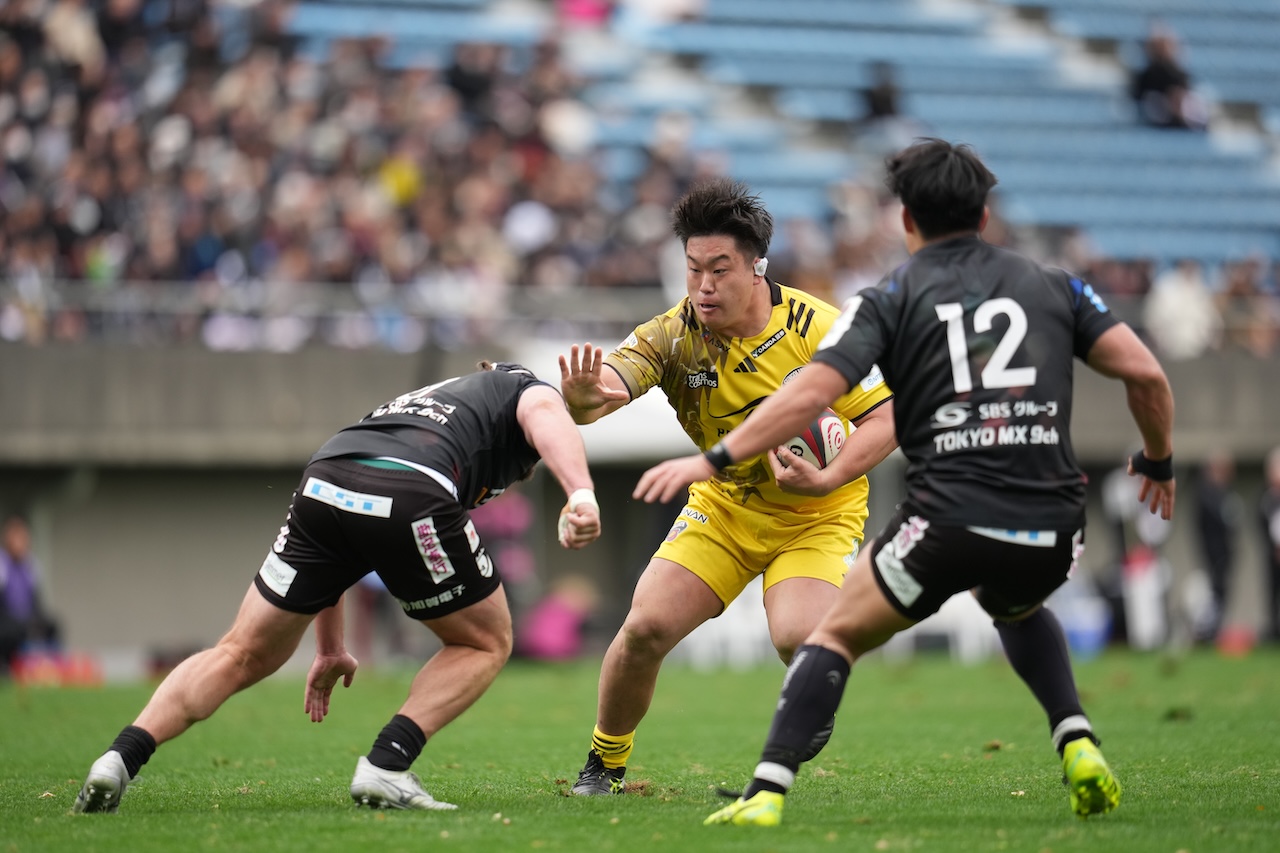 「ガツガツ」「ガンガン」。日本代表・竹内柊平が移籍先サンゴリアスで持ち味発揮。