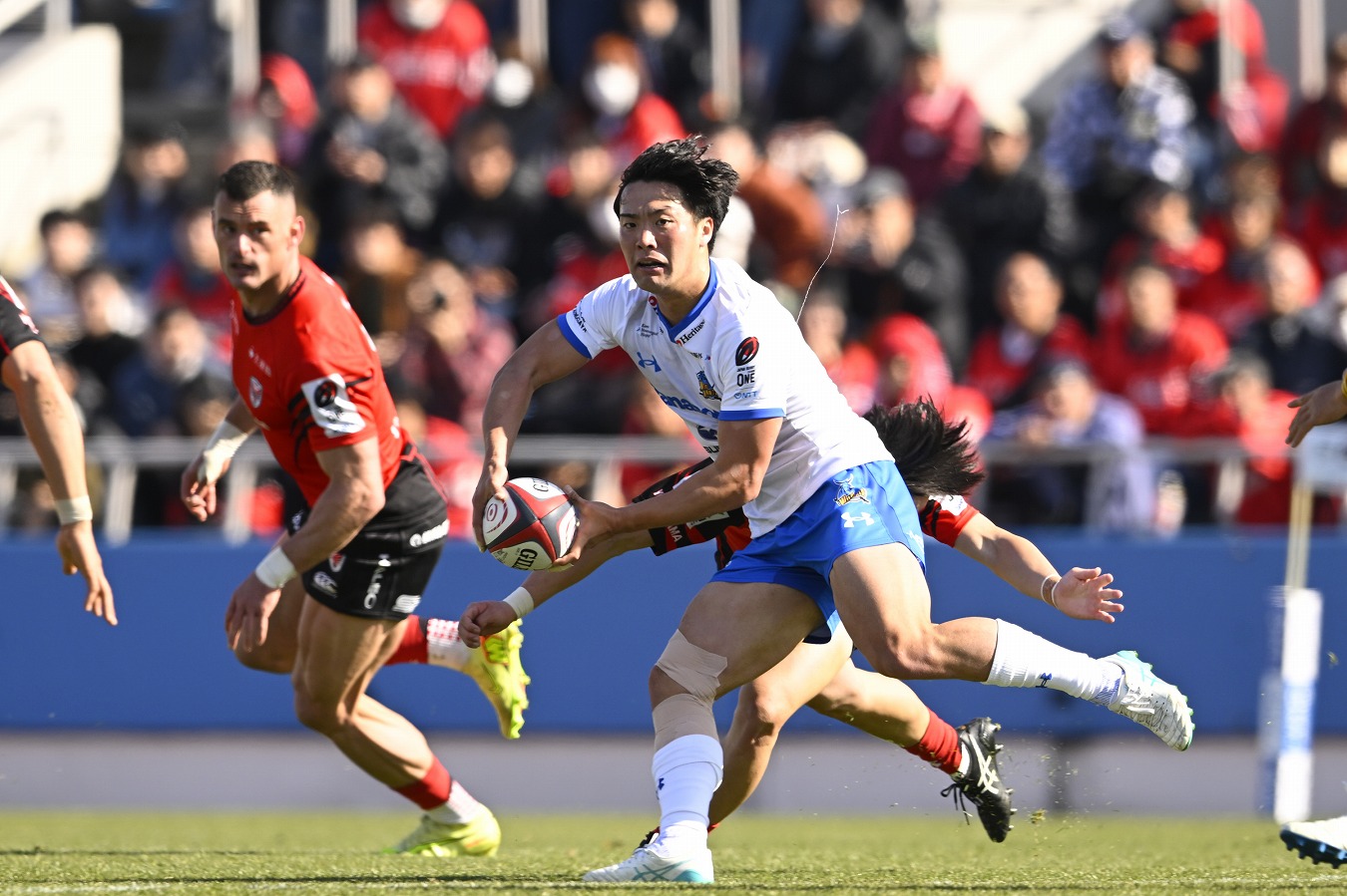 【リーグワン】埼玉ワイルドナイツが無傷の5連勝で交流戦へ。今季未勝利の横浜キヤノンイーグルスを突き放す。