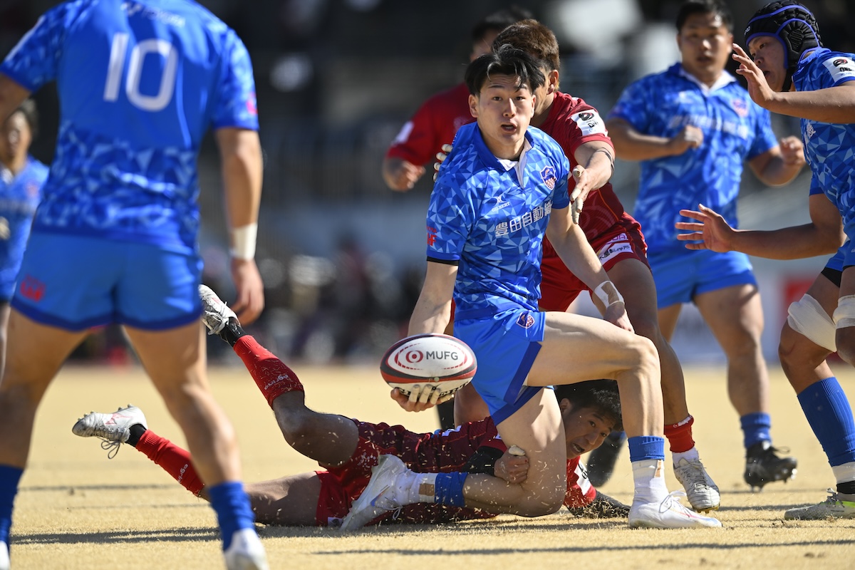 【リーグワン ディビジョン2】シャトルズが10トライ奪取でレッドドルフィンズに快勝。SOロレシオがデビュー戦で絶大な存在感発揮。