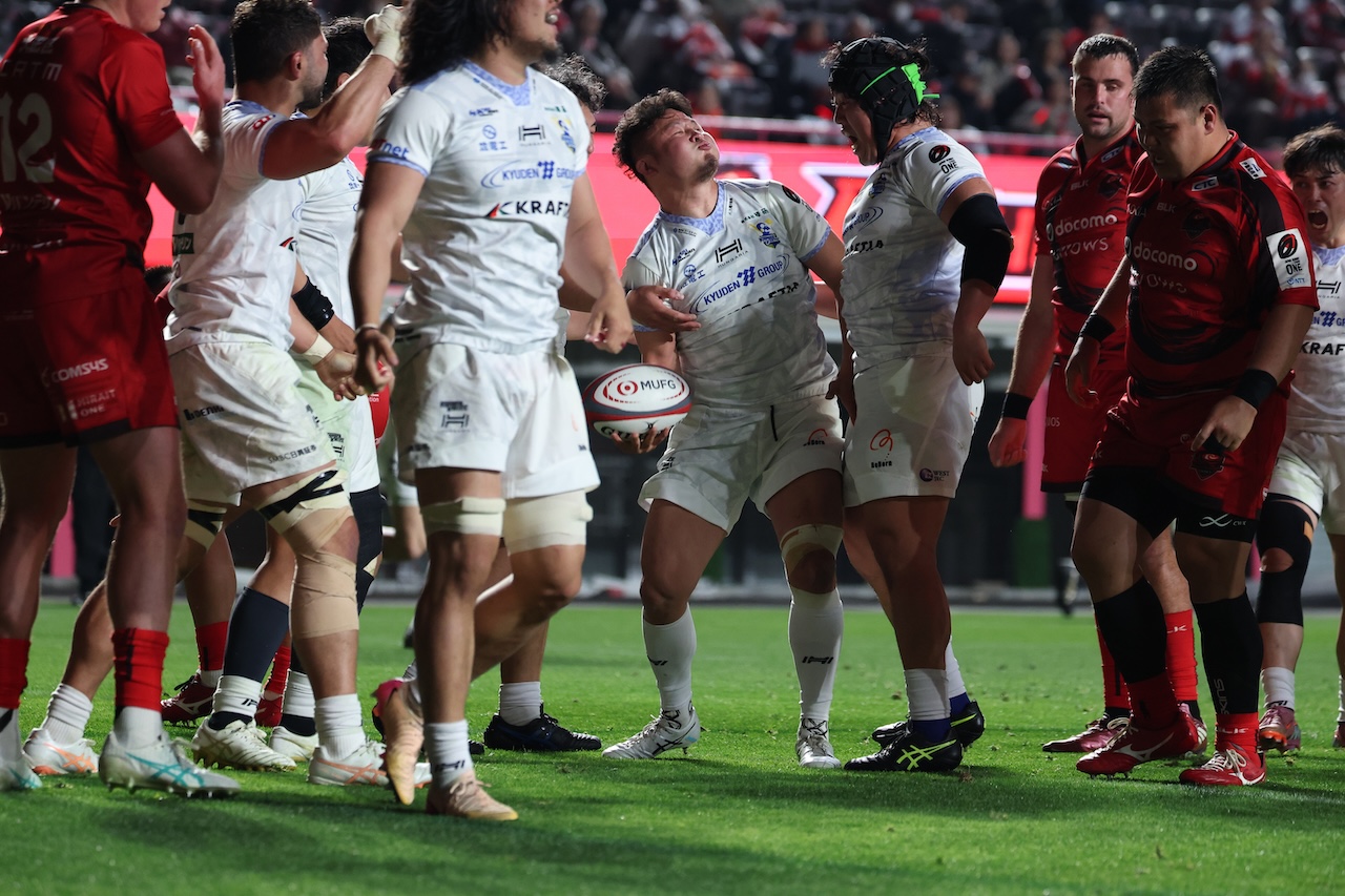 【リーグワンD2】金曜ナイトゲームで九州電力キューデンヴォルテクスが6戦ぶり白星。レッドハリケーンズ大阪は追い上げ及ばず。