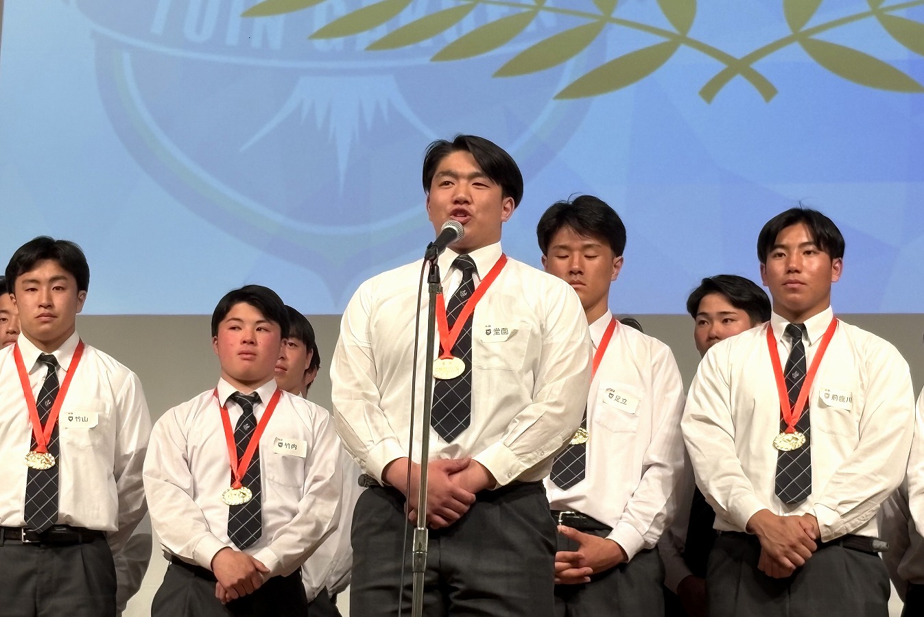 花園3連覇の桐蔭学園が「優勝祝勝会」を開催。新主将の堺史道は「感謝を忘れず」