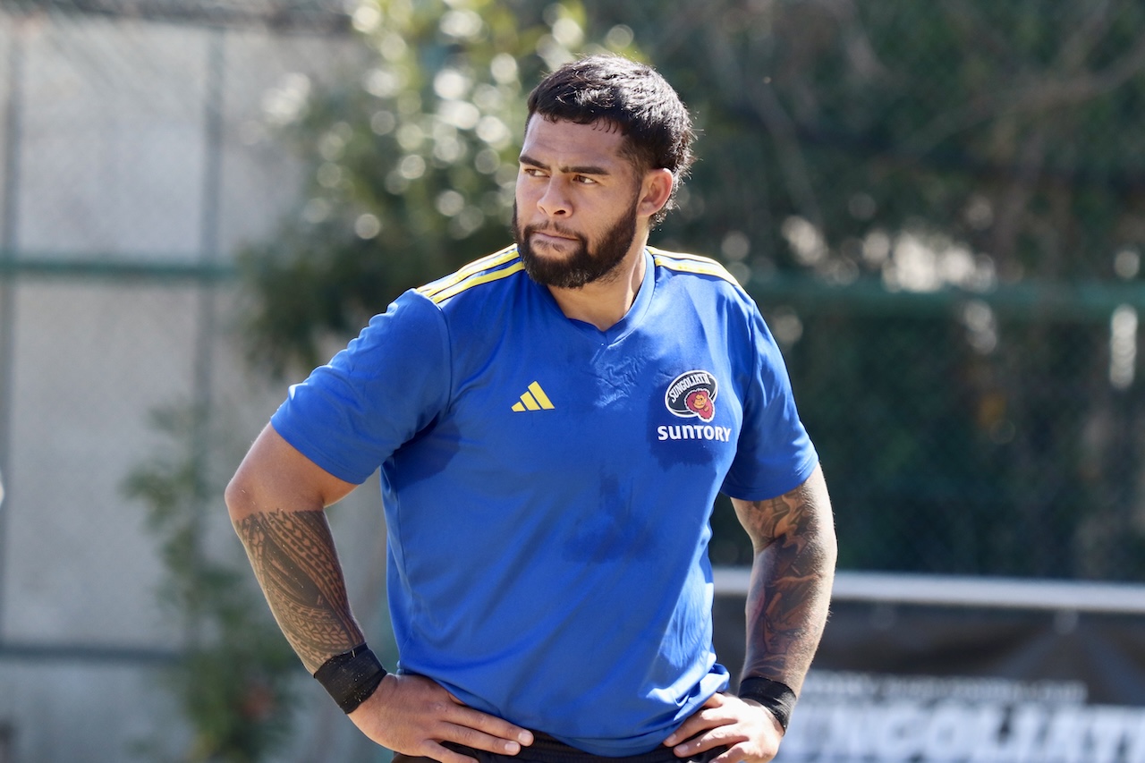 左腕に「ベジータ」を刻むギデオン・ランプリング［東京サントリーサンゴリアス／CTB］が初キャップへ意気込み。