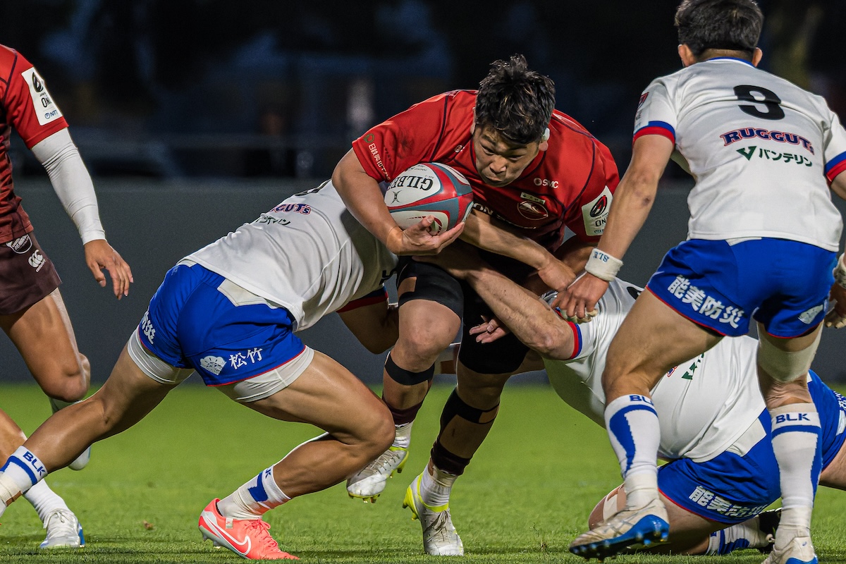 【リーグワン入替戦】入替戦のオープニングマッチはD2の日本製鉄釜石シーウェイブスが先勝。D3狭山セコムラガッツも第2戦へ望みつなぐ