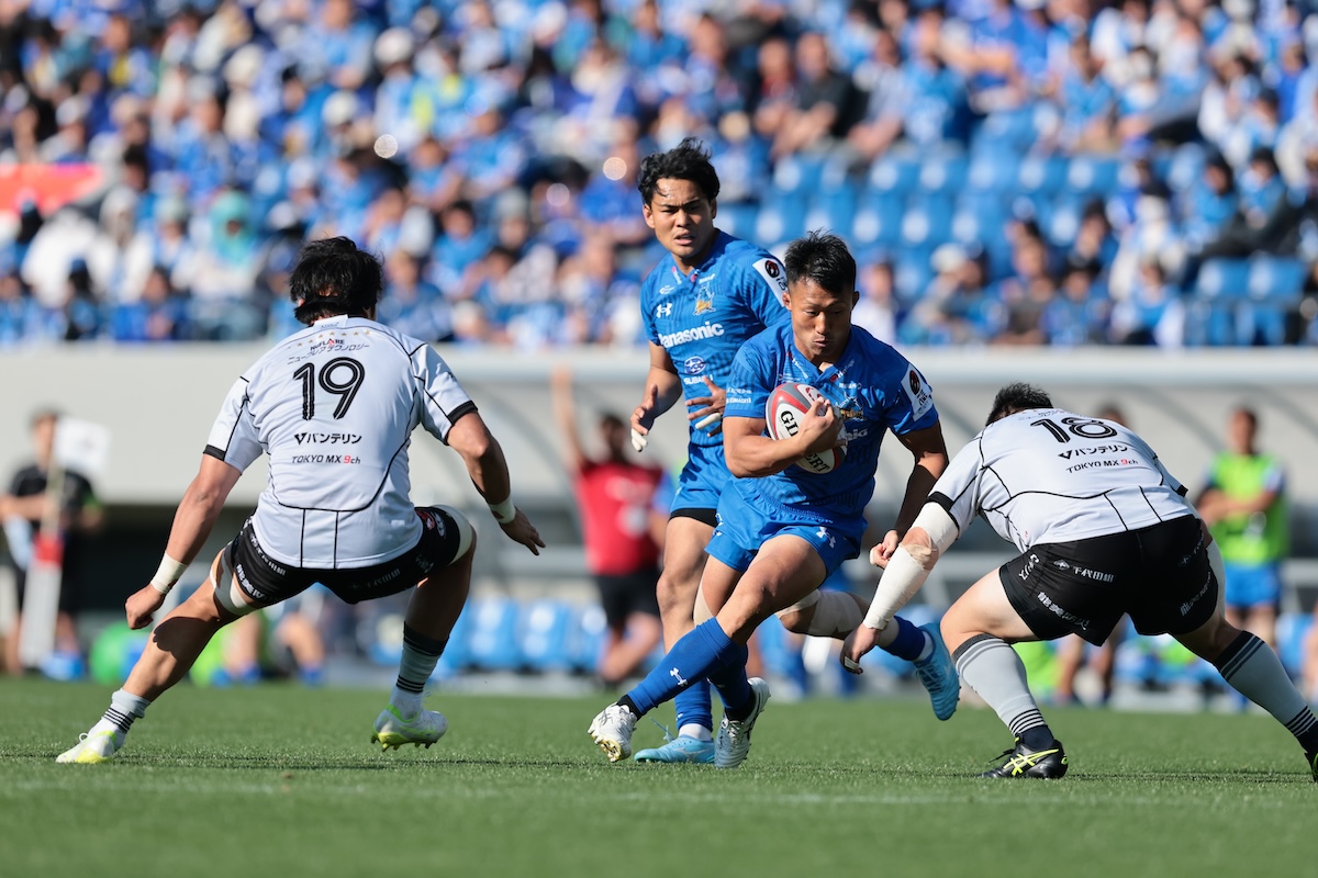【リーグワン】埼玉パナソニックワイルドナイツ、またも東芝ブレイブルーパス東京を圧倒。レギュラーシーズン最終戦で16勝目を挙げる。