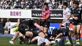 「こんなに素晴らしい仕事はない」。セカンドキャリアで笛を持った元ロック/フラン..