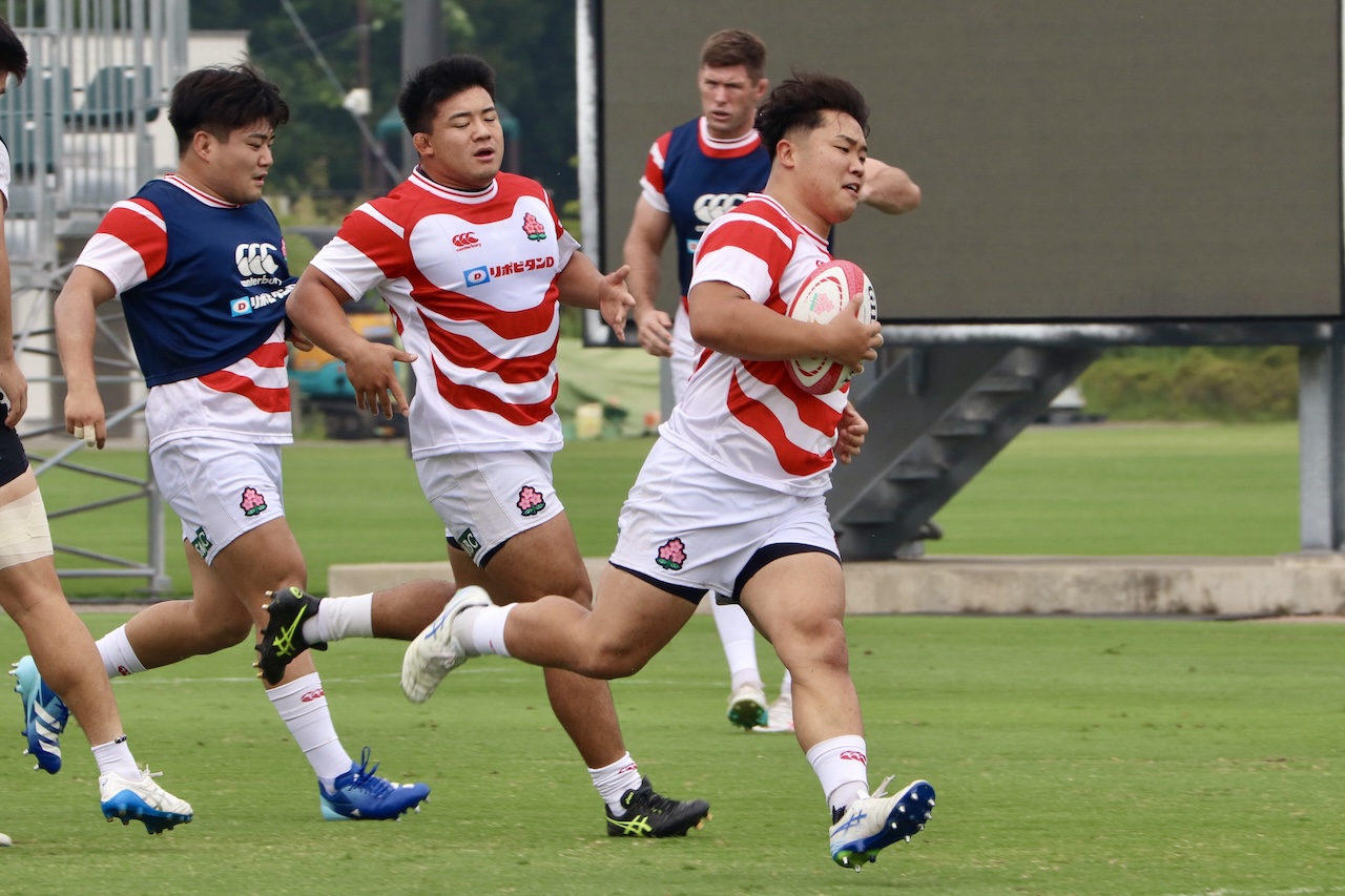 日本代表がフランス戦前日のキャプテンズラン実施。争点のラインアウト、江良颯は高身長FW陣に「良いボールを投げたい」