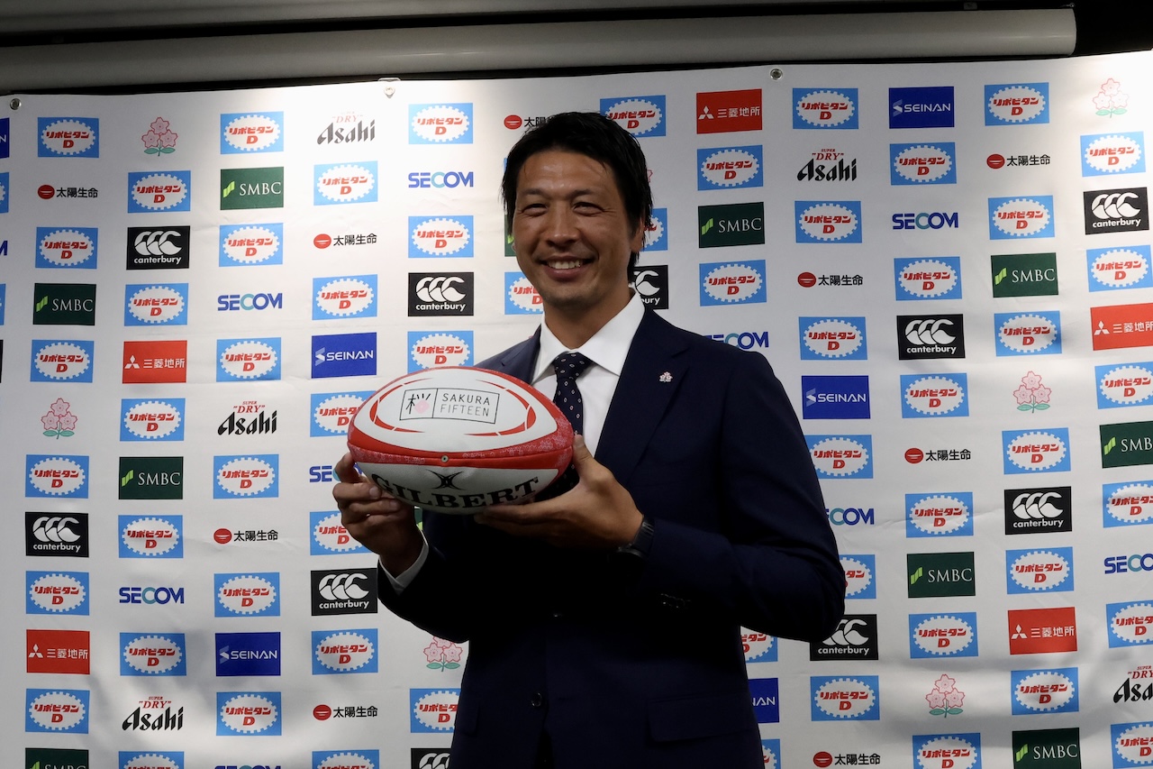 女子日本代表“サクラフィフティーン”に北川俊澄HCが就任。キーワードは「サクラファースト」