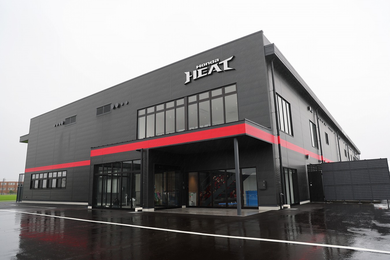 栃木ホンダヒートが新拠点でトレーニング開始。クラブハウスの全容公開