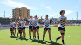 【アジア大会を追う③】大会初日は男女ともに連勝。1600人超の小中学生が声援送る。