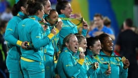 リオ五輪女子セブンズの金メダルは豪州！　NZ敗れヒロイン涙